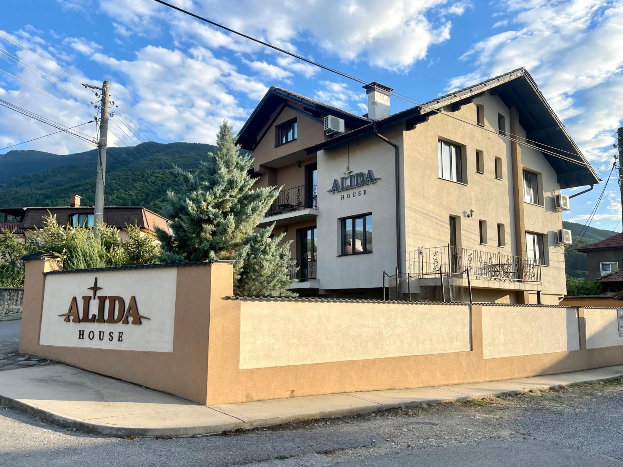 Къща За Гости Алида Sapareva Banya Exterior foto